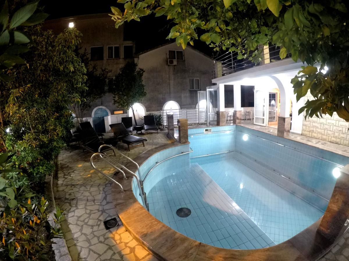 Villa Golf Будва Екстериор снимка