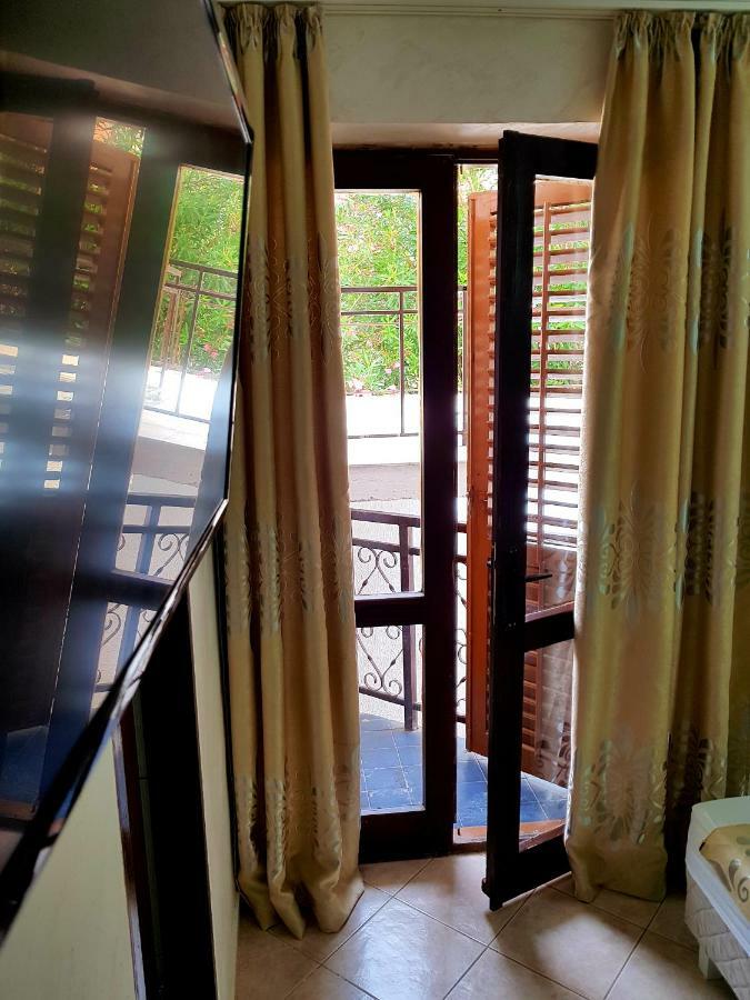 Villa Golf Будва Екстериор снимка